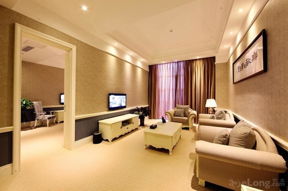 Blue Sky Hotel יאנטאי מראה חיצוני תמונה
