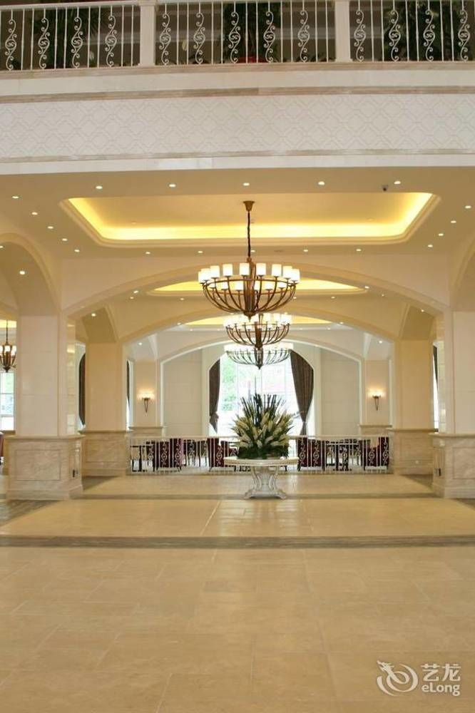 Blue Sky Hotel יאנטאי מראה חיצוני תמונה