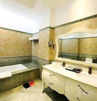 Blue Sky Hotel יאנטאי מראה חיצוני תמונה